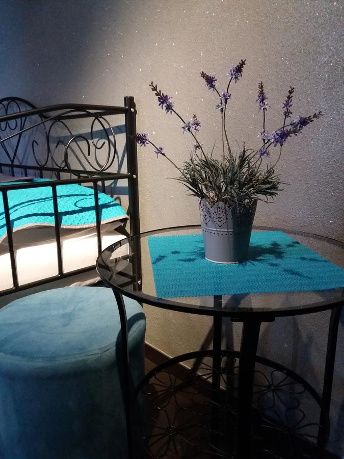 Lawendowy Hostel Cracovia Esterno foto