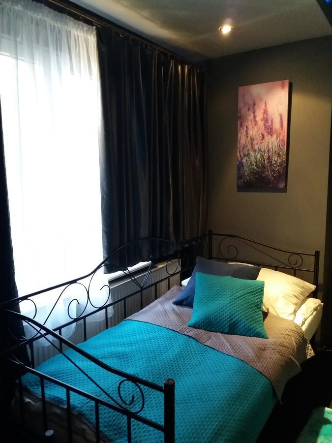 Lawendowy Hostel Cracovia Esterno foto