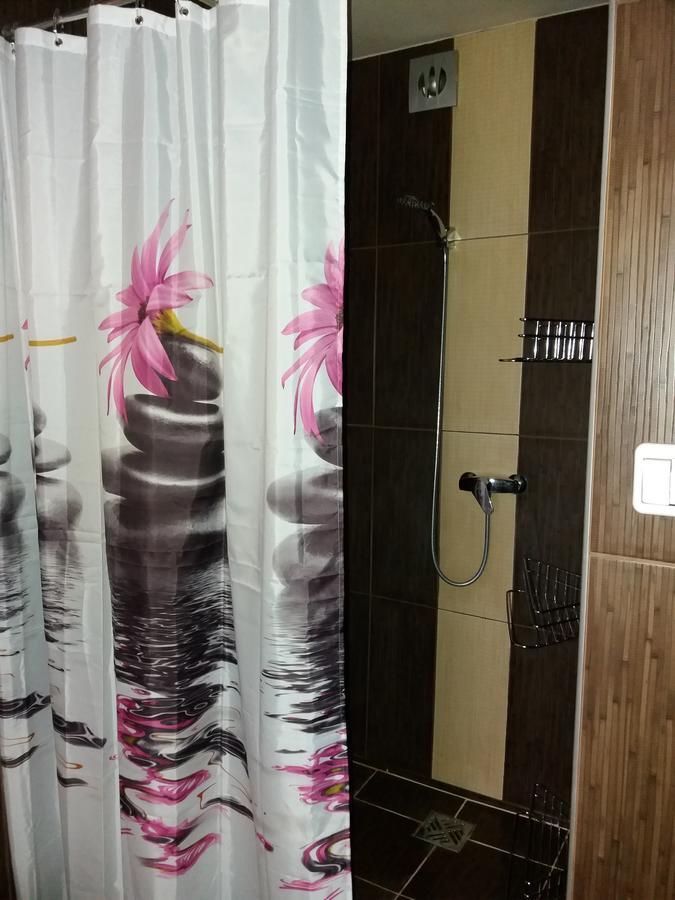 Lawendowy Hostel Cracovia Esterno foto