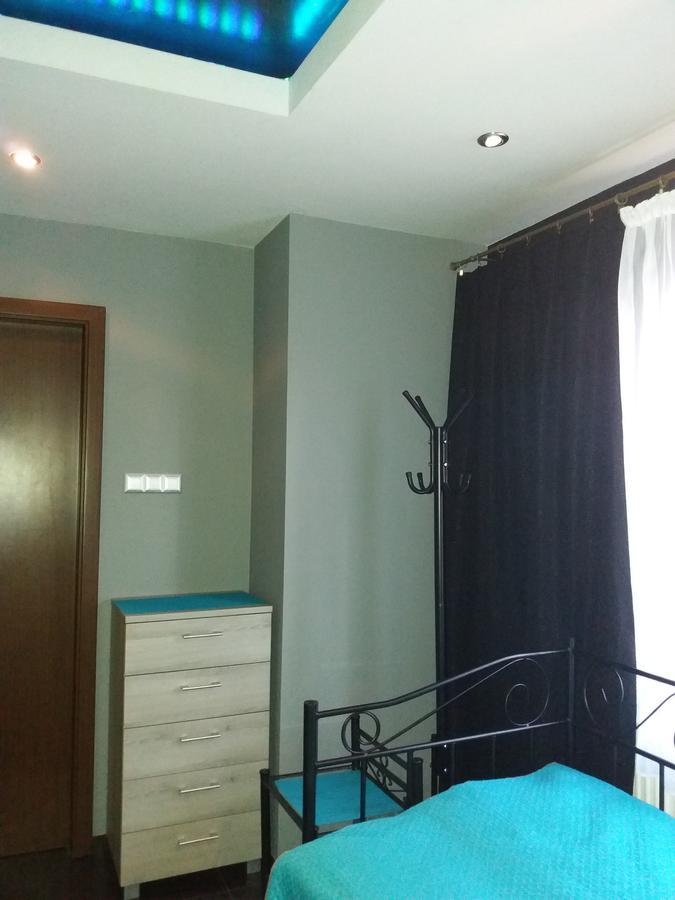 Lawendowy Hostel Cracovia Esterno foto