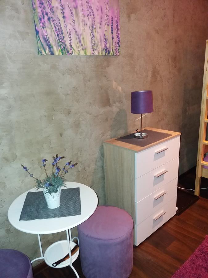 Lawendowy Hostel Cracovia Esterno foto