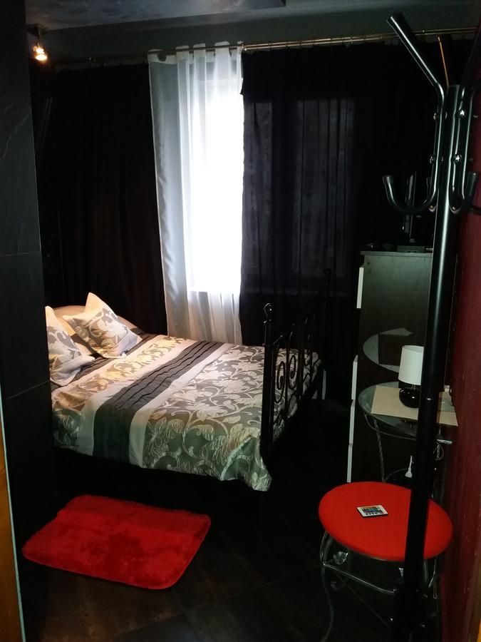 Lawendowy Hostel Cracovia Esterno foto